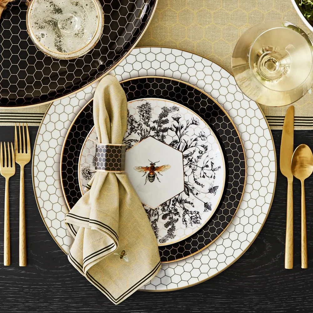 William Sonoma Elegant 18k Gold Accented Queen Bee Salad Plates - Set of Four 🐝